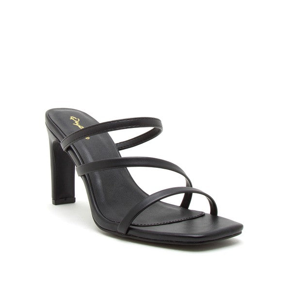 Strappy Mule Sandal – Chic & Contemporary Slip-On Style