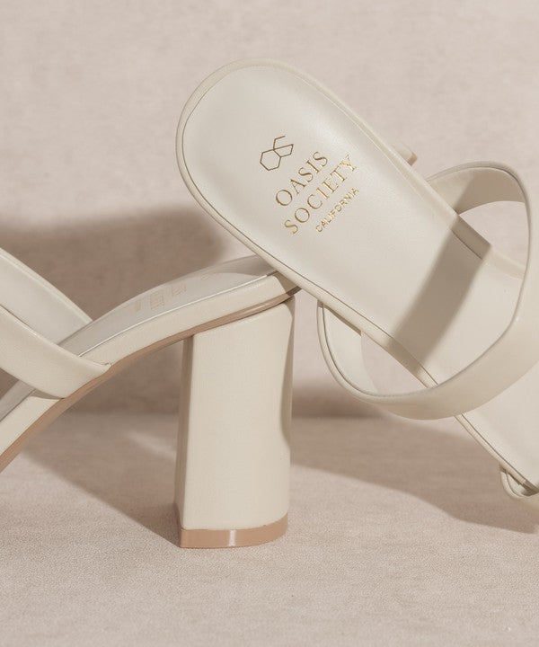 Modern Strappy Heel – Classic Simplicity & Timeless Elegance