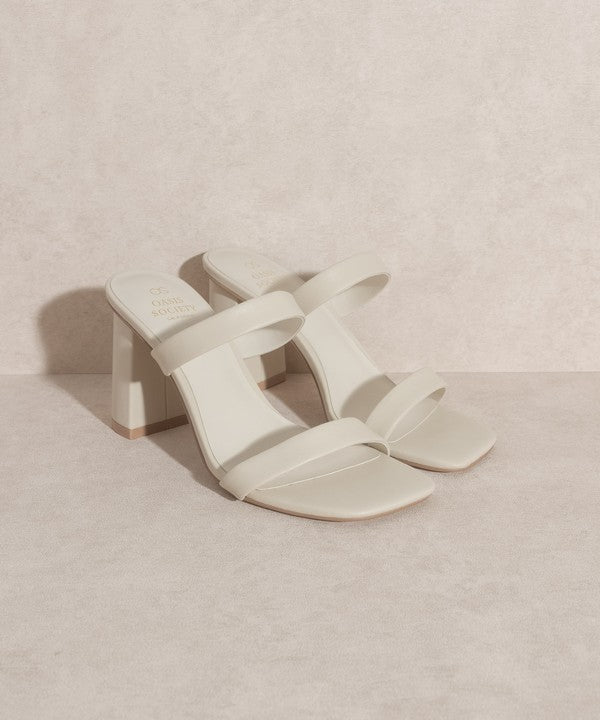 Modern Strappy Heel – Classic Simplicity & Timeless Elegance