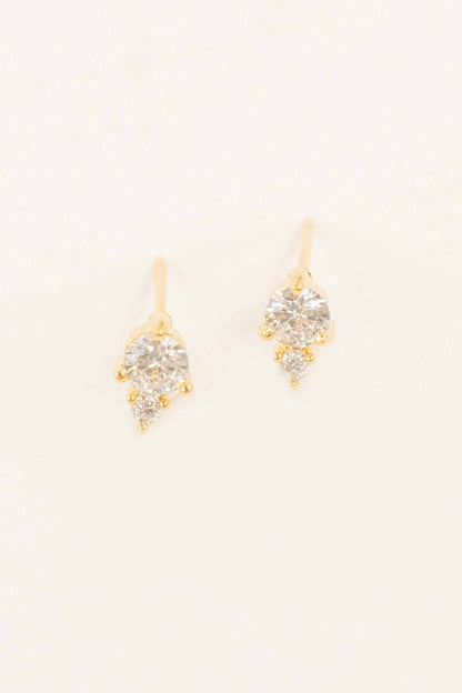 Mini Cluster Stud Earrings – Elegant Two-Stone Charm Design