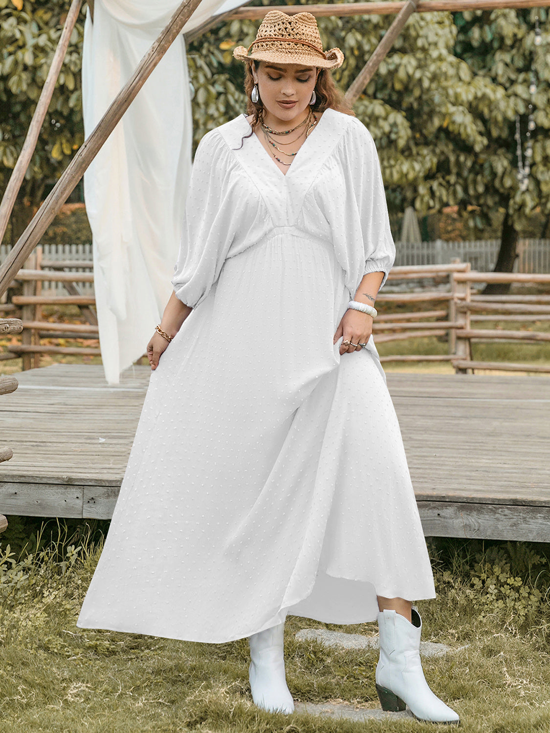 Chic Plus Size Swiss Dot V-Neck Three-Quarter Sleeve Dress - Flattering Fit for Every Occasion